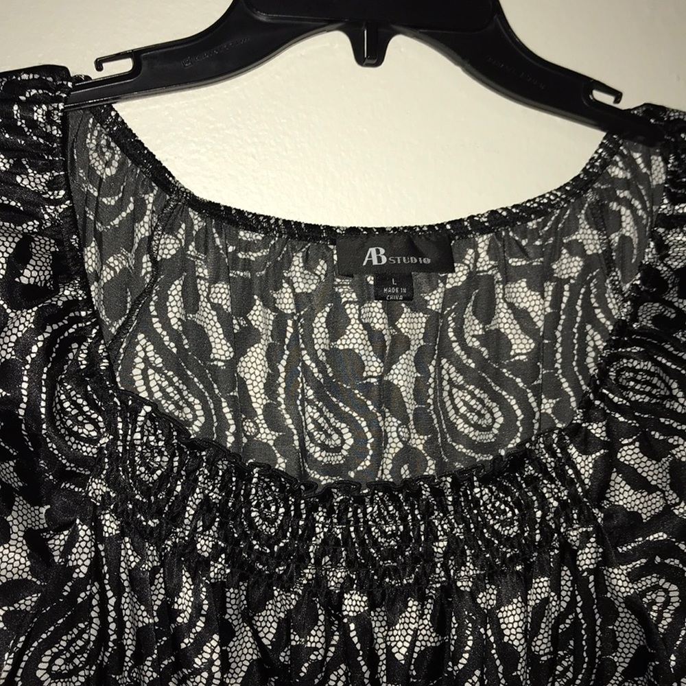 Top - Picture 2 of 4